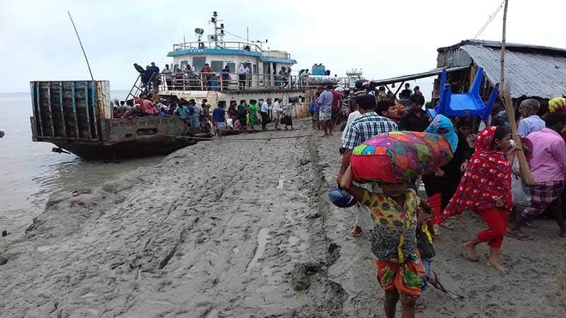 সি-ট্রাক, চেয়ারম্যানঘাট (Sea Truck Chairman Ghat) সি-ট্রাক, চেয়ারম্যানঘাট (Sea Truck Chairman Ghat)